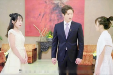 梦境交织的情感迷雾，解析梦见闺蜜与她心仪之人成双成对的深层含义