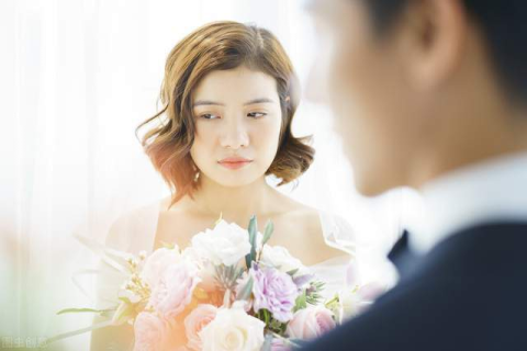 女朋友梦中重逢旧爱，情感解析与心灵启示