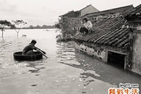 梦见洪水与逃跑，梦境背后的深层含义与心理解析