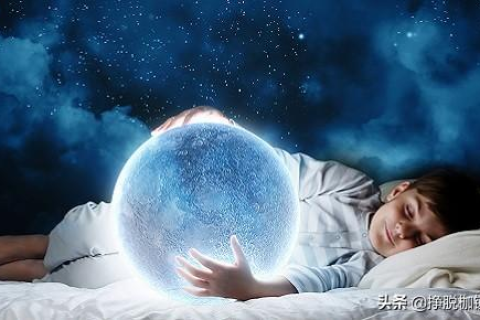 做梦梦见大鱼是什么预兆，探索梦境中的神秘象征与心理解读