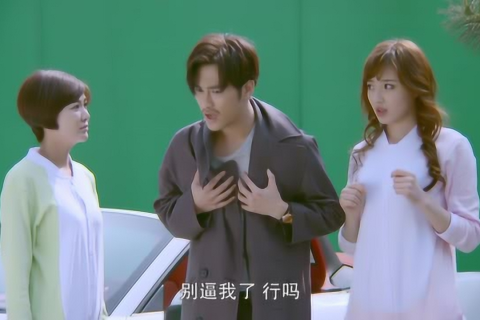 梦境中的温馨瞬间，梦见自己给儿女添新衣