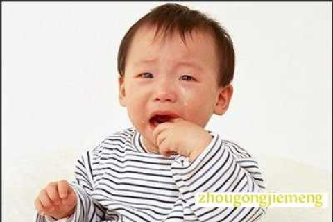 梦见小男孩哭，周公解梦里的预兆与深层含义
