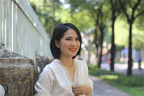 梦境解析，梦见自己老婆把老公脸咬流血了