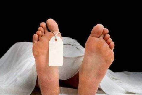 梦境解析，梦见死人复活并咬我的脚