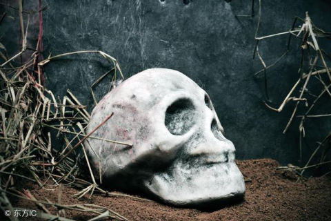 周公解梦，梦见死去的人和活的人死了，意味着什么？